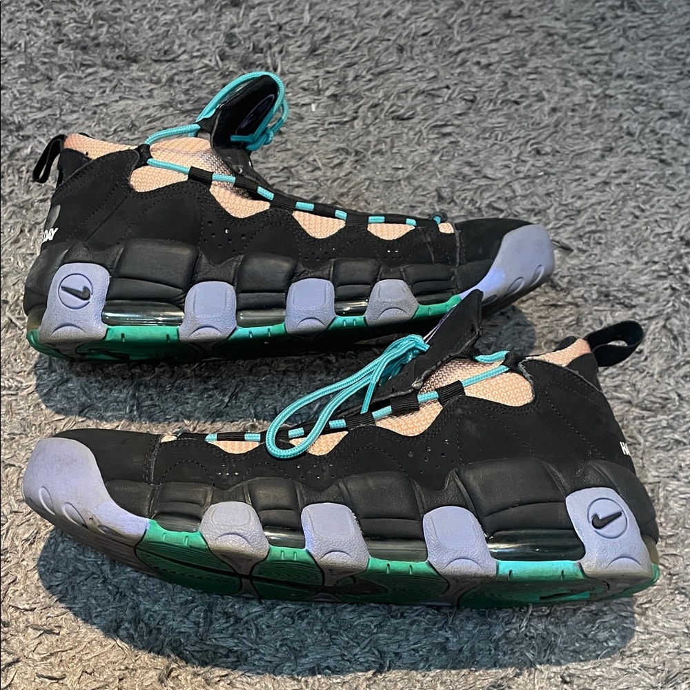 Nike air more money